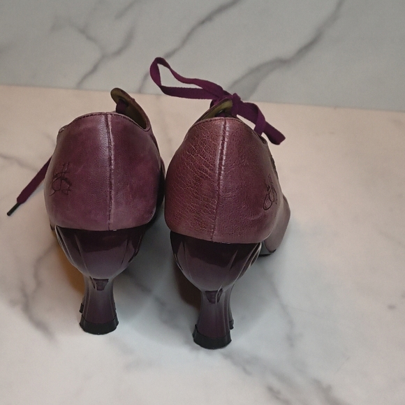 Fluevog Estella Laser Cut Lace Up Heel - Picture 4 of 7